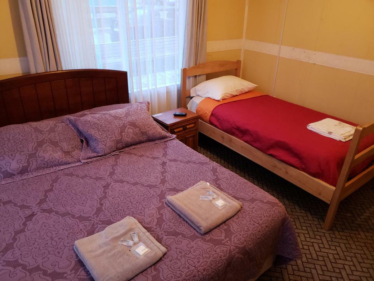 Antiguos Bed And Breakfast Puerto Natales Esterno foto