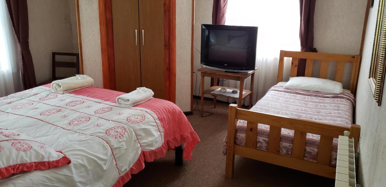 Antiguos Bed And Breakfast Puerto Natales Esterno foto
